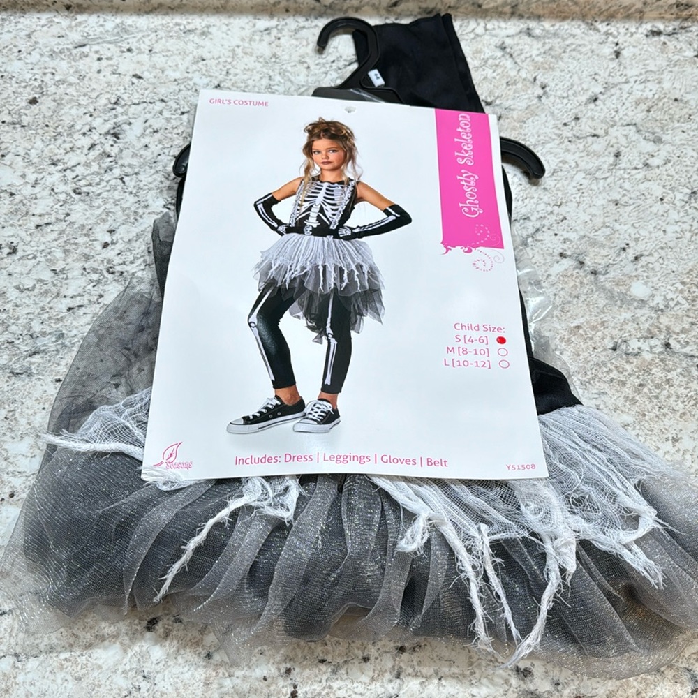 Ghostly Skeleton Halloweeen Costume. Child Small (4-6). BRAND NEW.